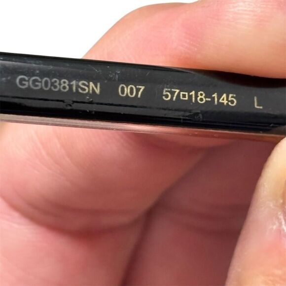 Gucci Unisex‎ Square Sunglasses Black Frame Gray Lens UV400 Protection - Picture 13 of 13